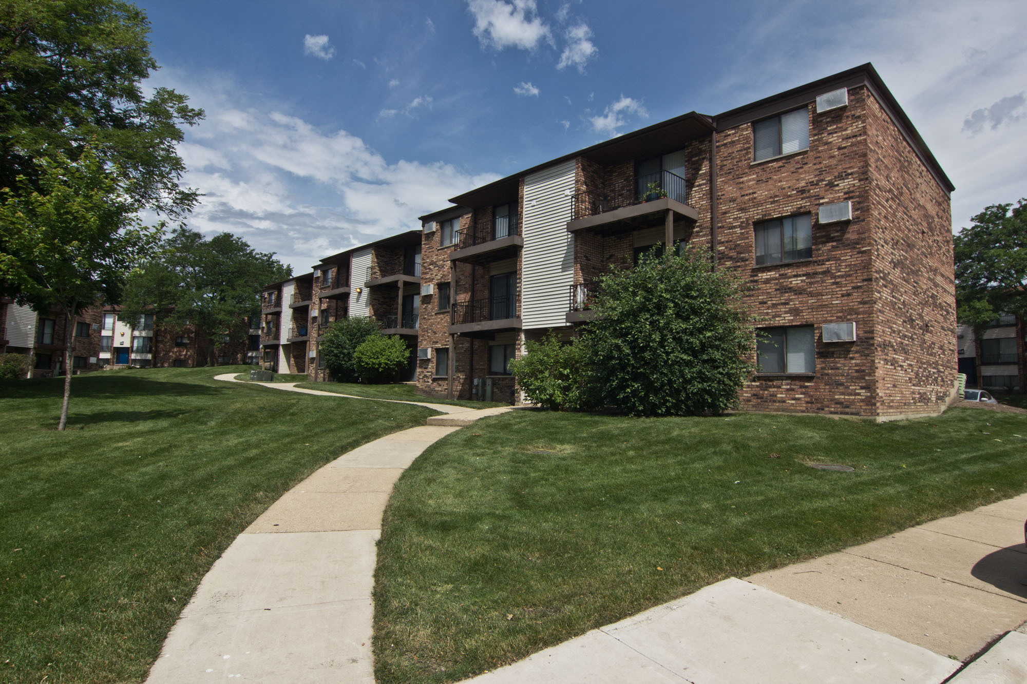 The Flats at Gladstone Apartments in Glendale Heights, IL